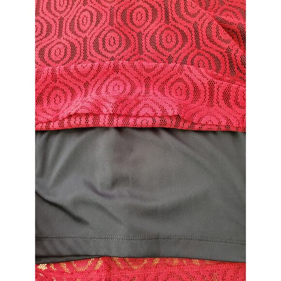 MAGGY LONDON Women's Red & Black Lace Overlay Sheath Dress Sz 2 - Picture 8 of 9